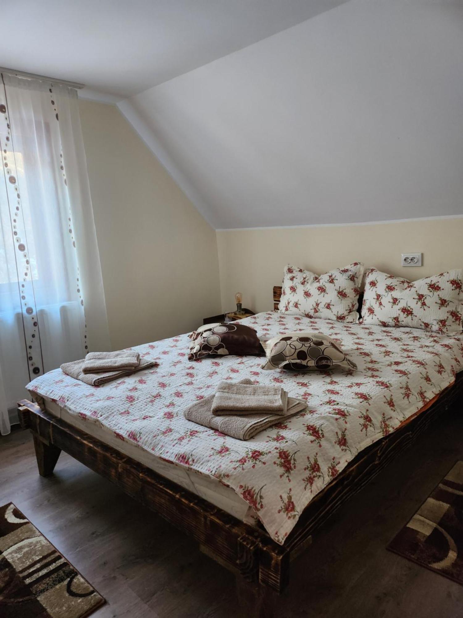 Casa Din Livada - Cazare Magherus Топлица Экстерьер фото